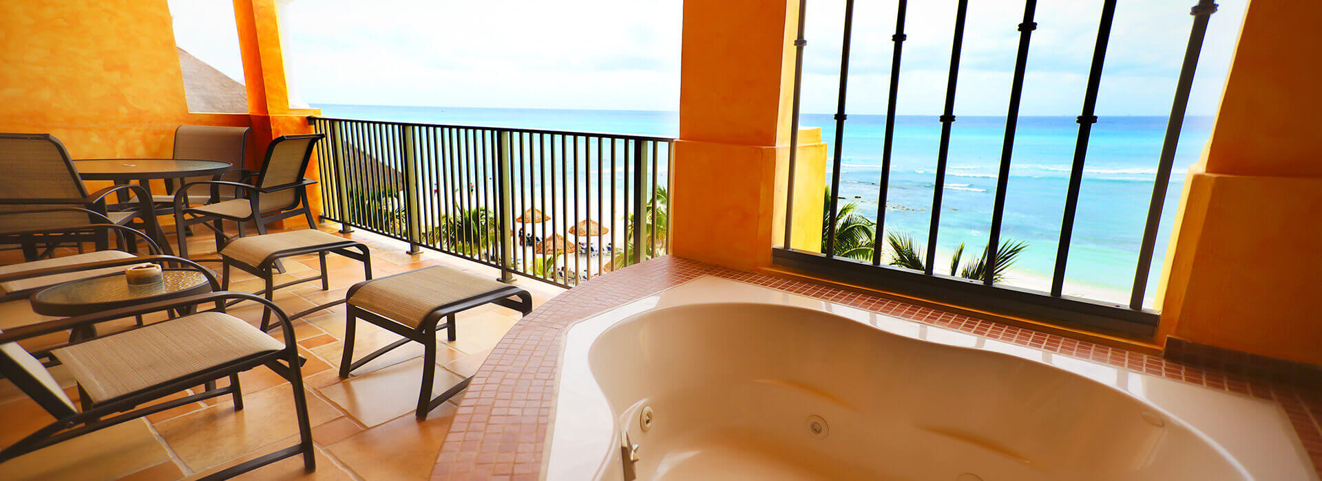 beachfront suite with terrace and jacuzzi